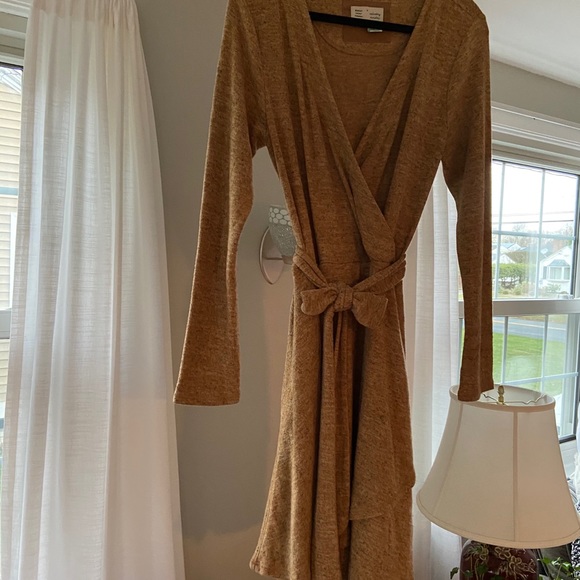 Anthropologie Dresses & Skirts - Anthro Saturday Sunday Cloud Fleece Wrap Dress